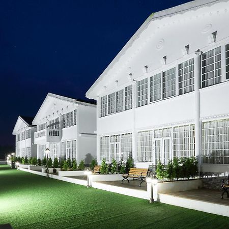 Treebo Skydale Inn & Suites With Mountain View Ooty Dış mekan fotoğraf