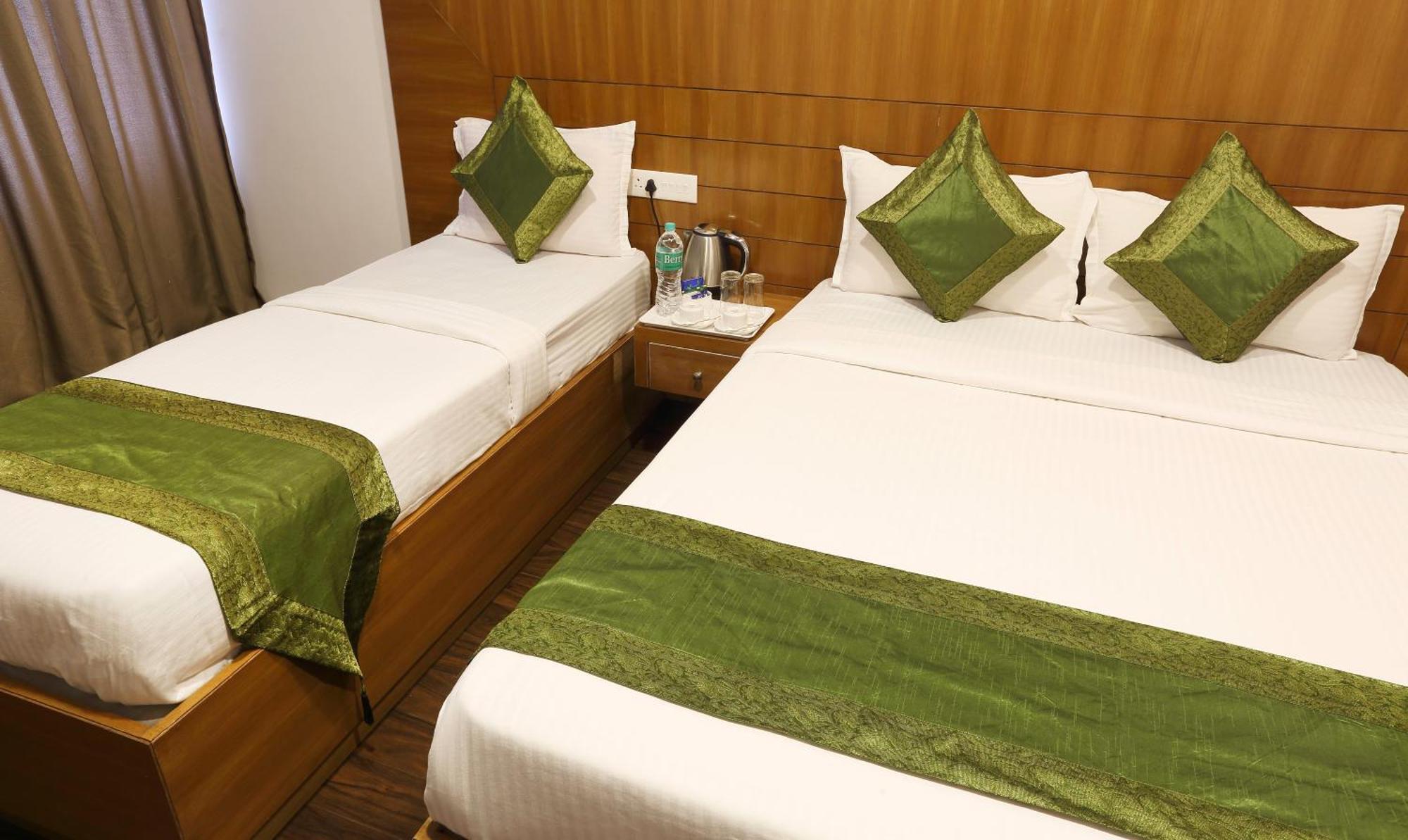 Treebo Skydale Inn & Suites With Mountain View Ooty Dış mekan fotoğraf