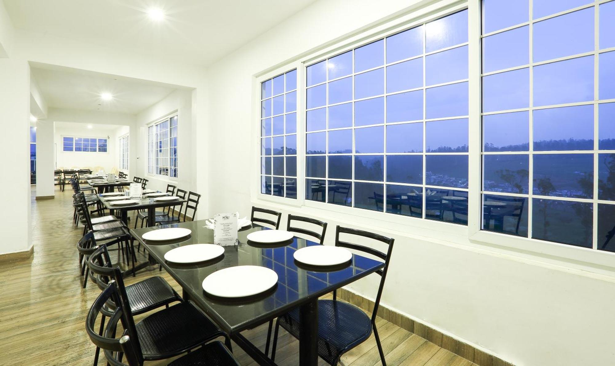 Treebo Skydale Inn & Suites With Mountain View Ooty Dış mekan fotoğraf