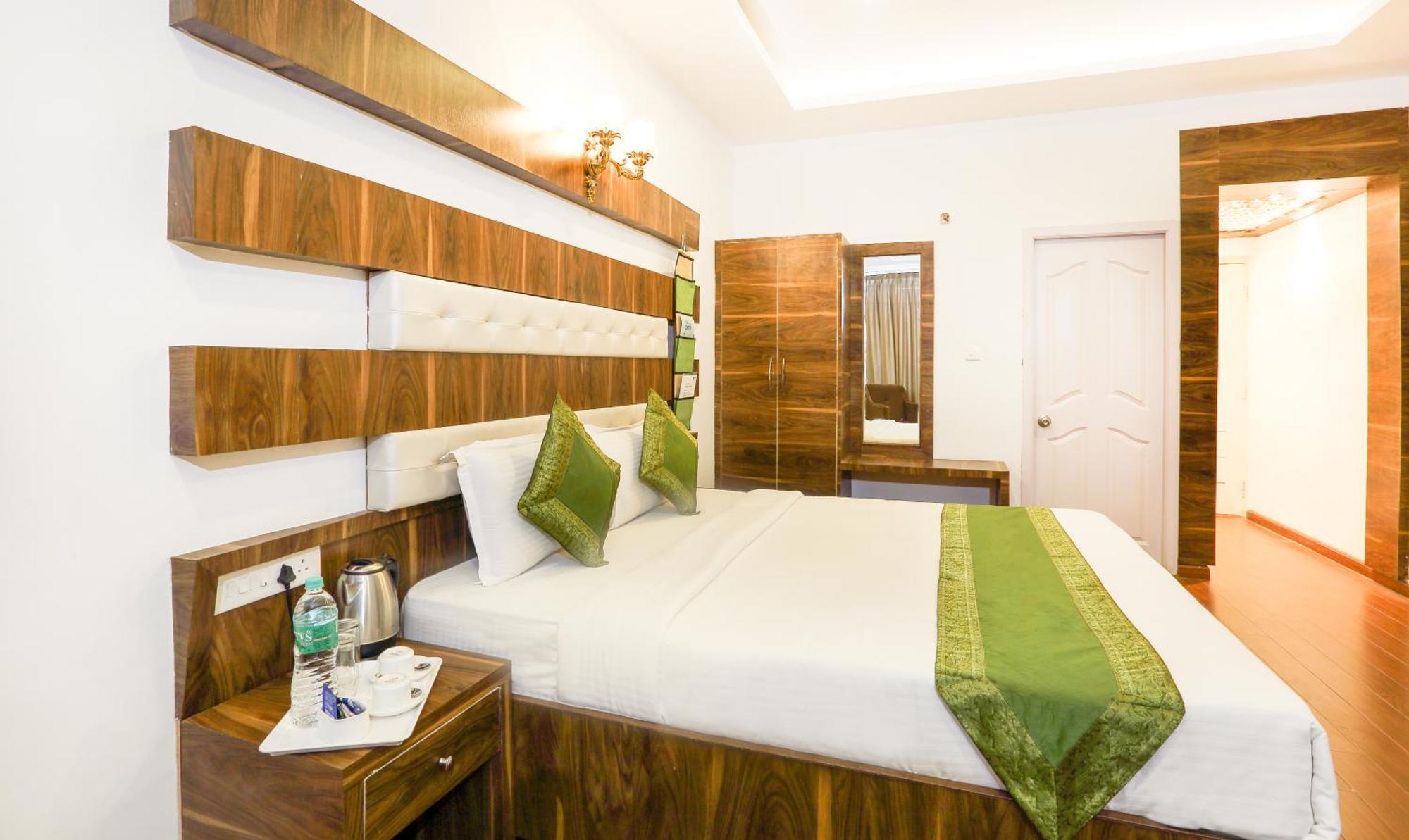 Treebo Skydale Inn & Suites With Mountain View Ooty Dış mekan fotoğraf